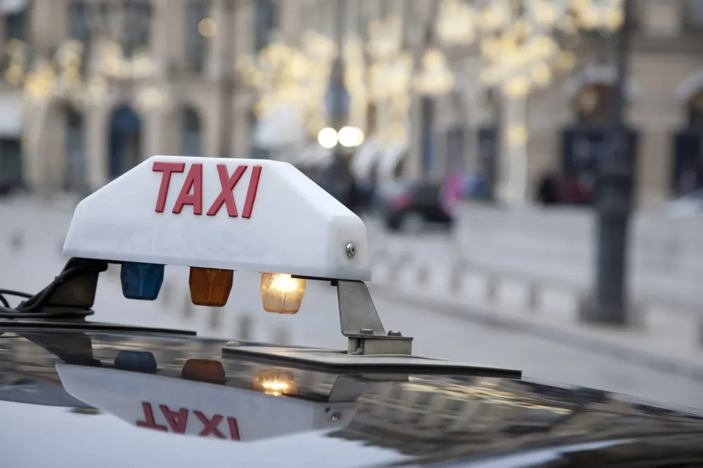 Taxi enseigne